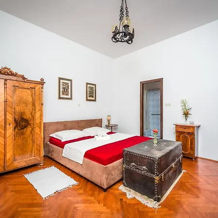 Pedrini Panzió 3*